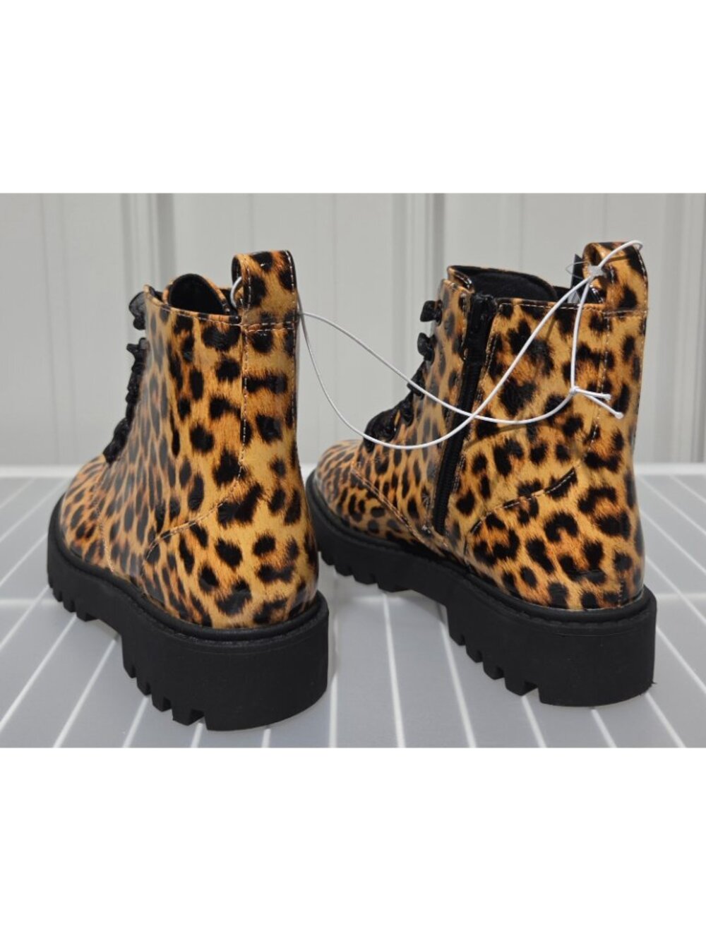 Art Class Kaydan Big Girls' Leopard Print Combat Platform Ankle Boots - Picture 3 of 6